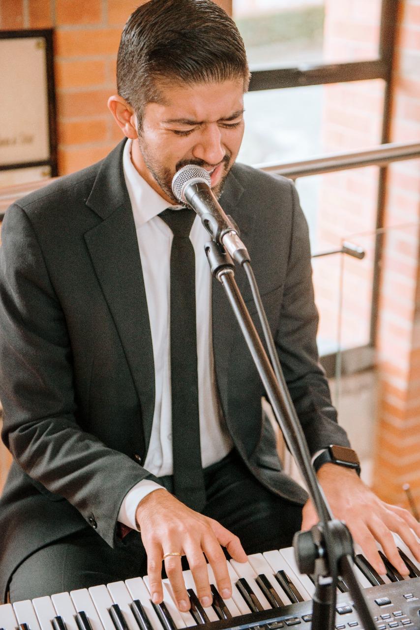 MÚSICA EN VIVO PARA BODAS